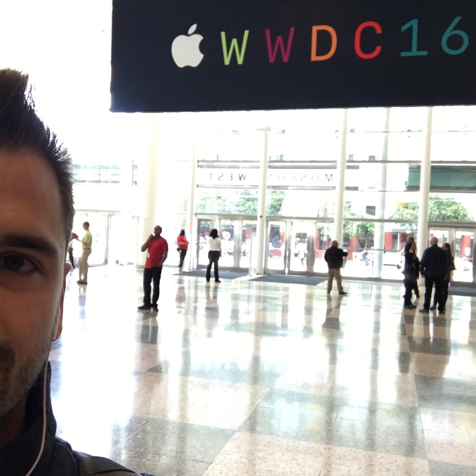 Primera WWDC en 2016, en el Moscone West de San Francisco
